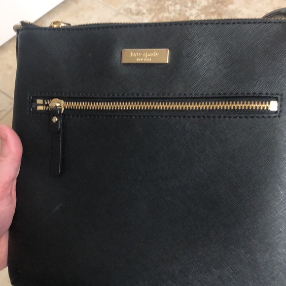 Authentic Kate Spade crossbody - Picture 4 of 10